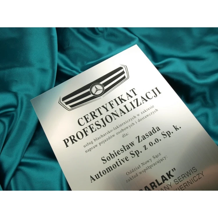 Certyfikat metalizowany na podkładzie akrylowym - format A3 - grawerowany laserem - DS033