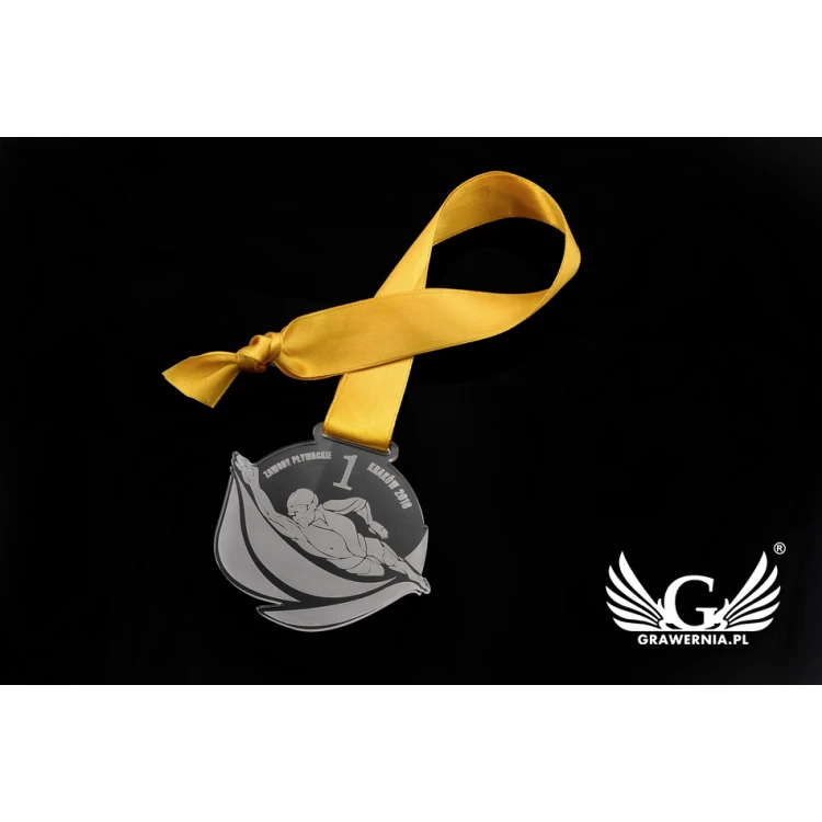 Medal akrylowy grawerowany laserem - wymiary: 90x75mm - gr. 3mm - MGR042