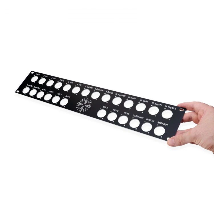 Panel czołowy do szafy rack - czarne aluminium anodowane - grubość: 2mm - PCZ026