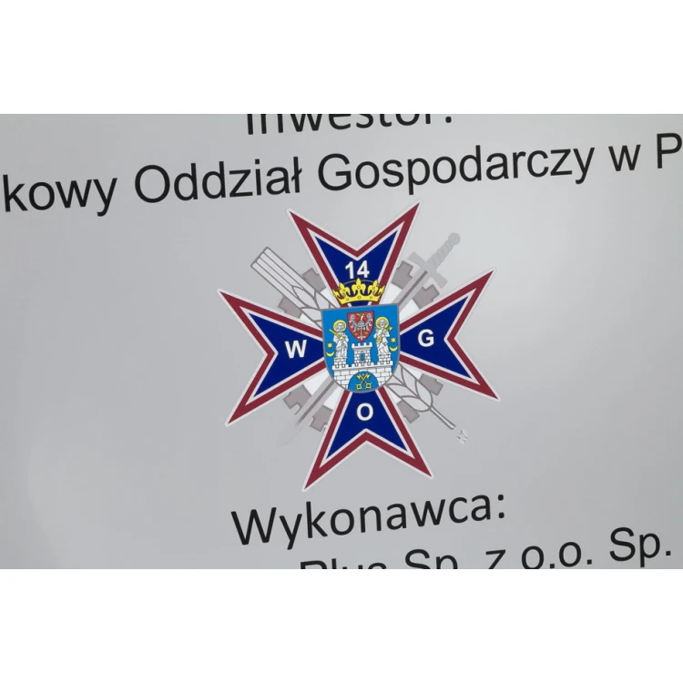 Szyld informacyjny DIBOND MAT srebrny 3mm - druk UV - wym. 800x600mm - SZUV020