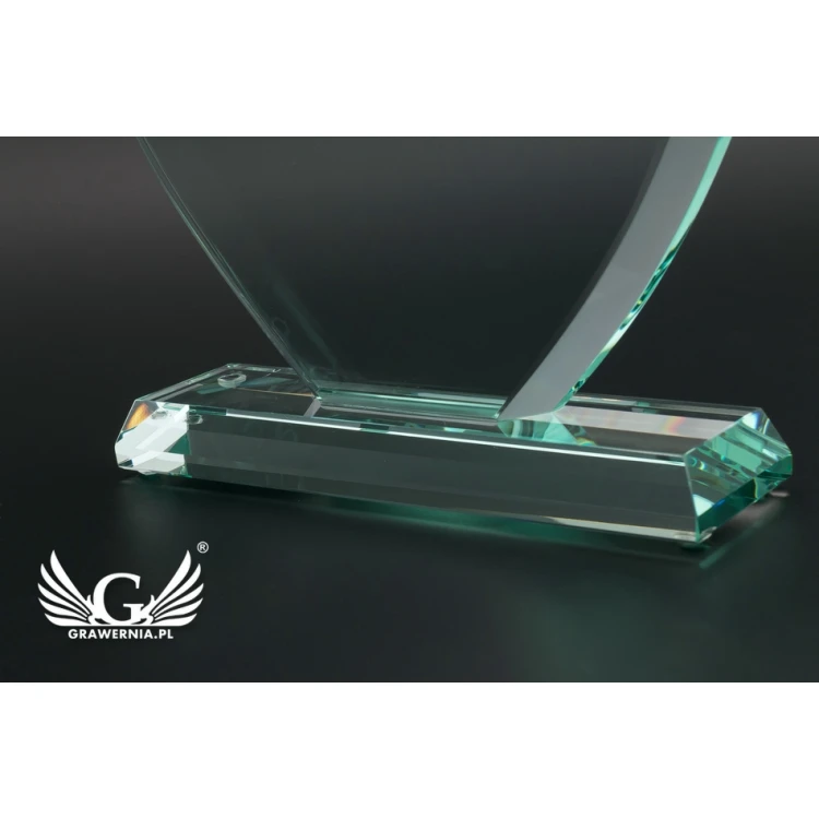Trofeum szklane w etui - SERCE 3 - URODZINY - TSZ092