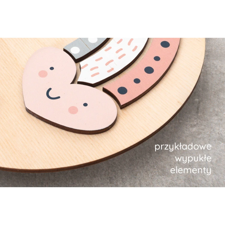 Drewniana tabliczka z imieniem dziecka - Tęcza 1 - średnica 290mm - NAP037
